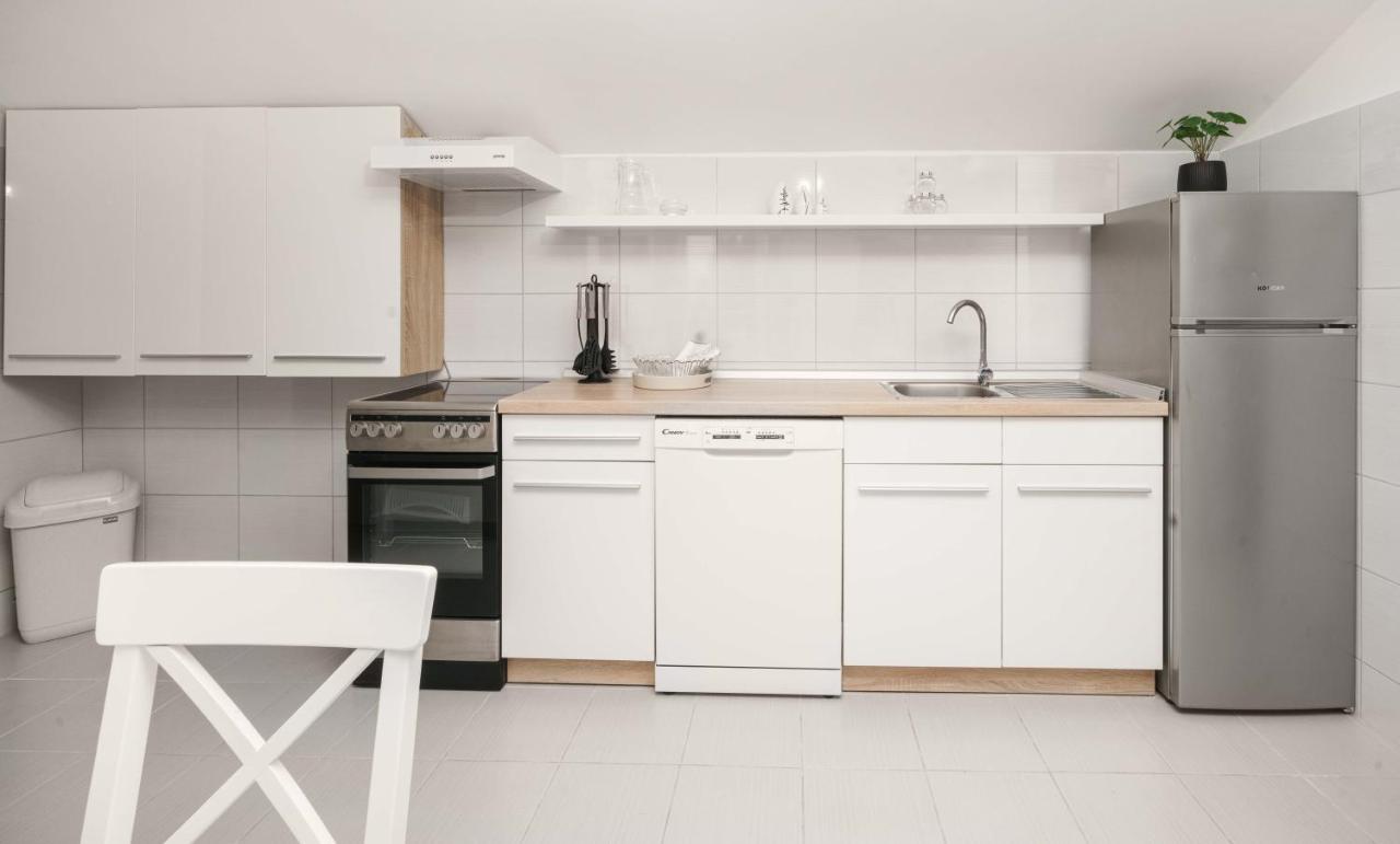 Vila Ms2 Apartment ตรีบูนย์ ภายนอก รูปภาพ