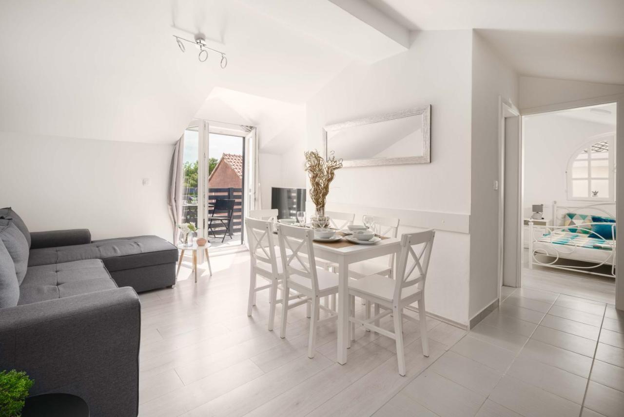 Vila Ms2 Apartment ตรีบูนย์ ภายนอก รูปภาพ