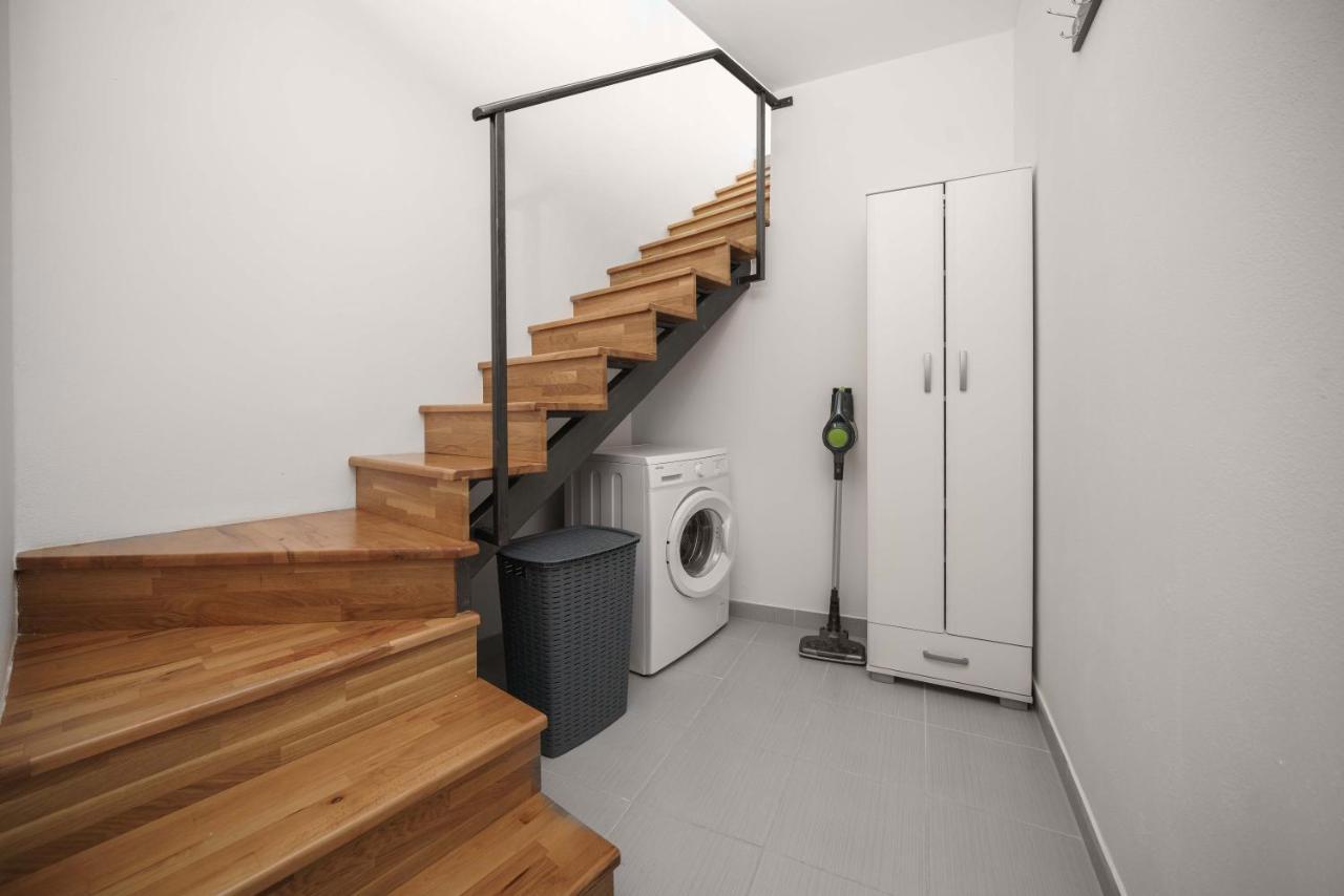 Vila Ms2 Apartment ตรีบูนย์ ภายนอก รูปภาพ